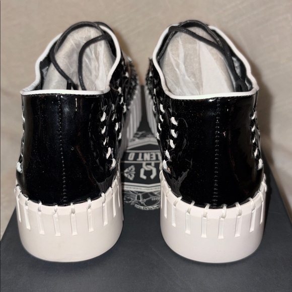 NWT Anthropologie SILENT D BRODIES Patent Leather Sneaker in Color Black/White - Picture 10 of 15